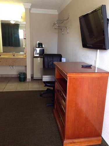 Deluxe Inn Motel Λέικ Τσαρλς Εξωτερικό φωτογραφία
